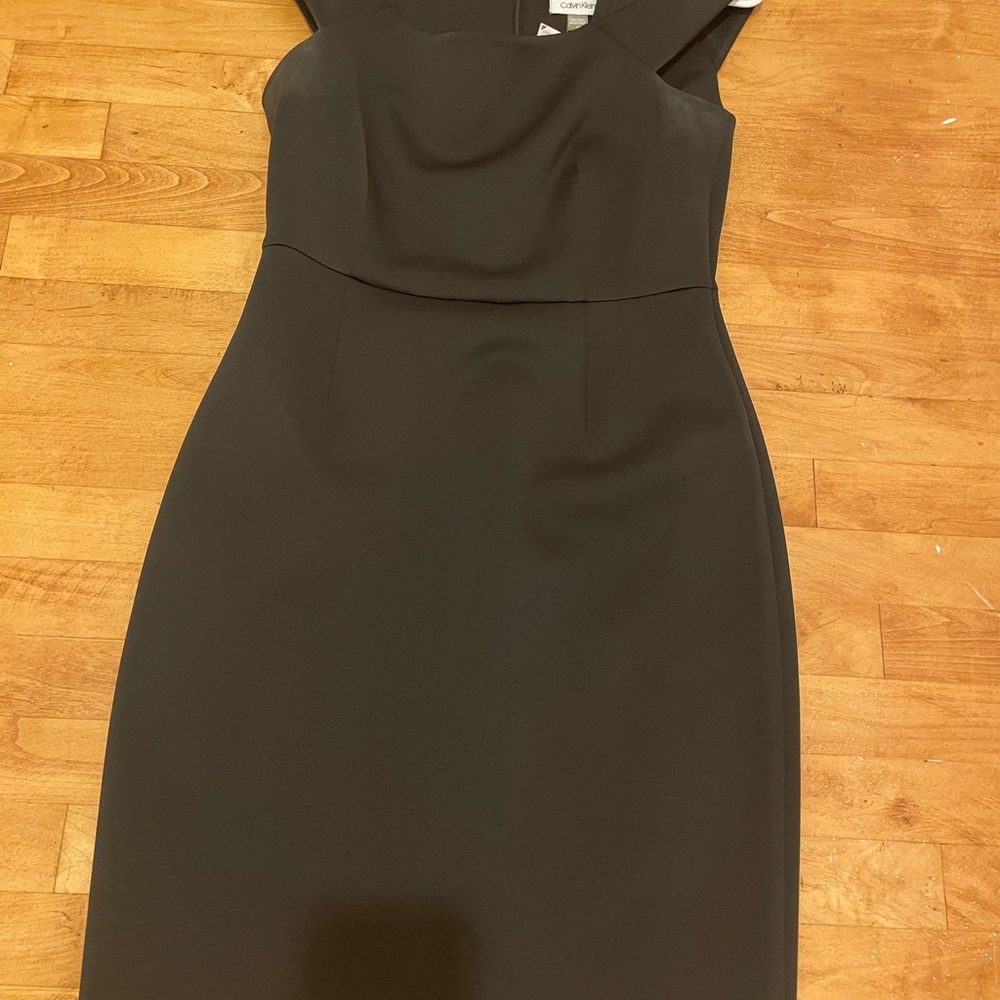 Calvin Klein Elegant Strapless Dress in Black